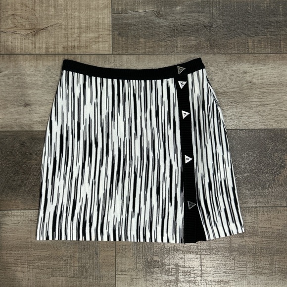 Missoni space dyed knit mini skirt in black and white - Picture 3 of 8